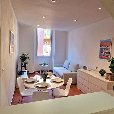 Sublime Appartement 4P Classe Dans Le Vieux-Ница Екстериор снимка